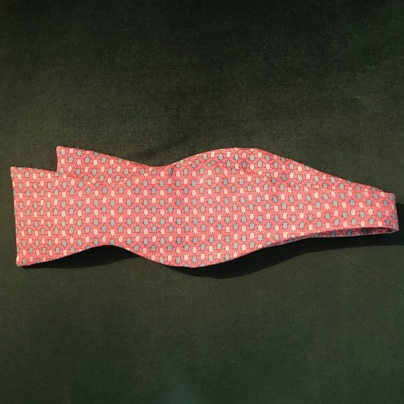 Vineyard Vines Other - Vineyard Vines Pink Turtle Bowtie